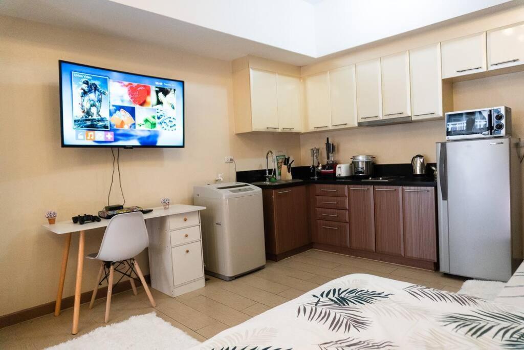 A2J Luxury Venice Studio Suite Near Bgc Malls Manila Exterior foto